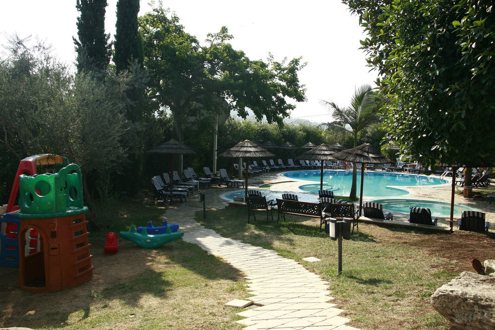 克莱维亚·佩希奇酒店（Hotel Park Valle Clavia Peschici）