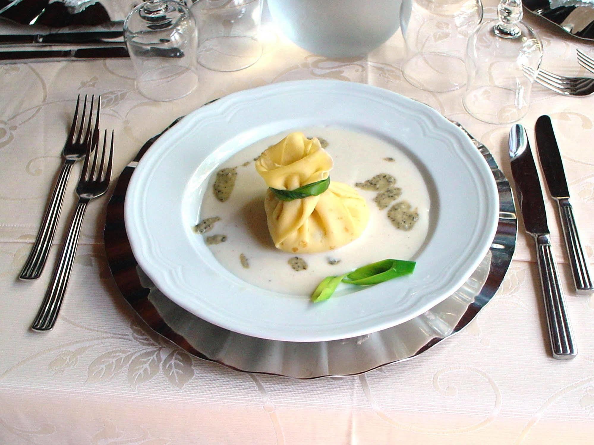 帕克山谷克拉维亚酒店（Park Valle Clavia Hotel Peschici）
