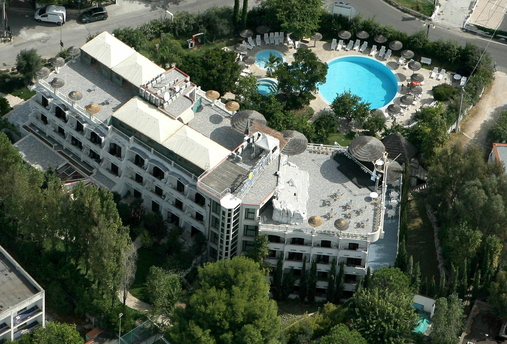 克莱维亚·佩希奇酒店（Hotel Park Valle Clavia Peschici）