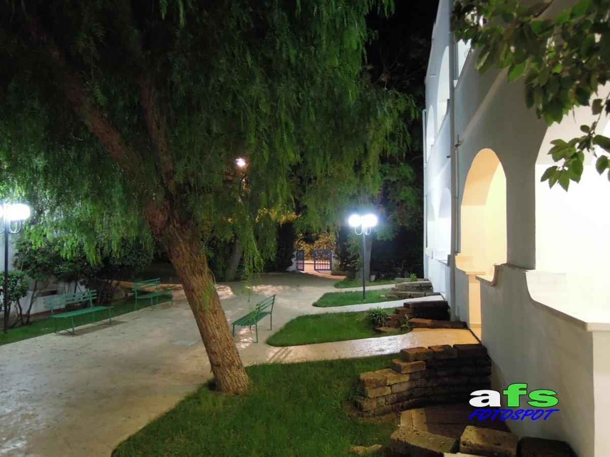 克莱维亚·佩希奇酒店（Hotel Park Valle Clavia Peschici）